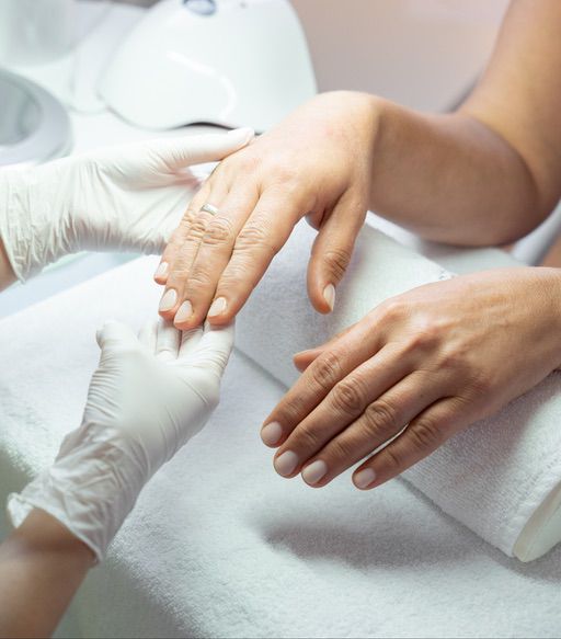 Eine echte Alternative zu Gel- und Acrylnägeln